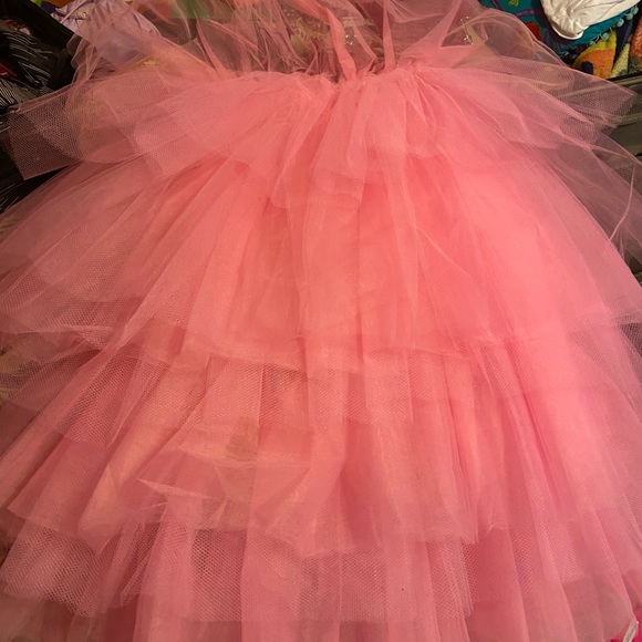 Pink tutu skirt with train - Picture 2 of 3